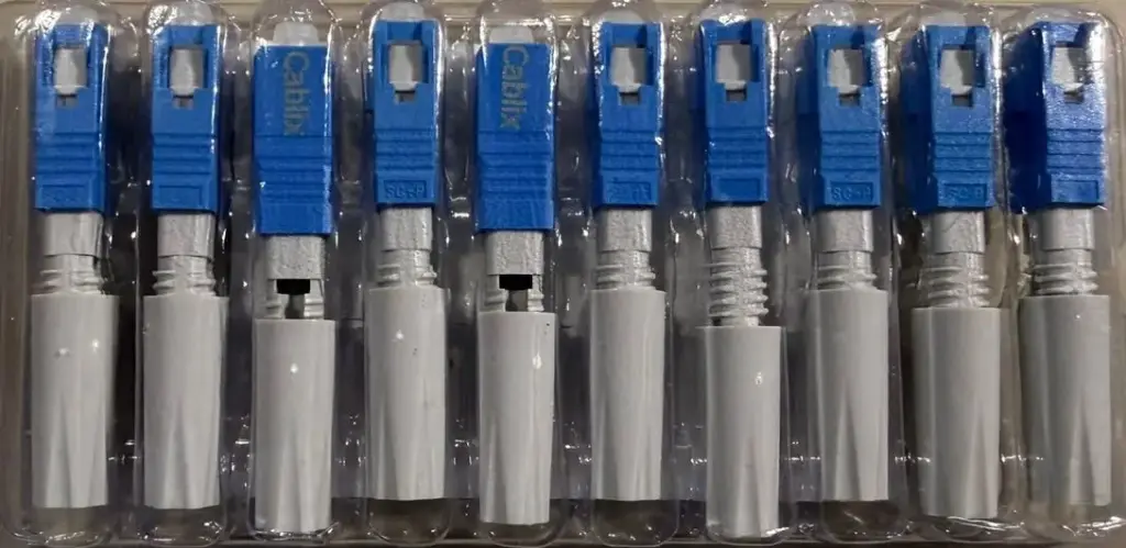 Conector rápido SC/UPC 9/125 para cable plano 2×3 mm FTTH (blister x10)