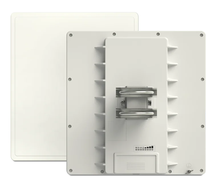 Enlace Inalámbrico MikroTik QRT 5 Ac Punto a Punto 5GHz 24dBi