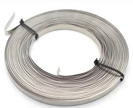 Correa de acero inoxidable 20mmX0,7mmX30metros - Con protección de plástico. Cablix