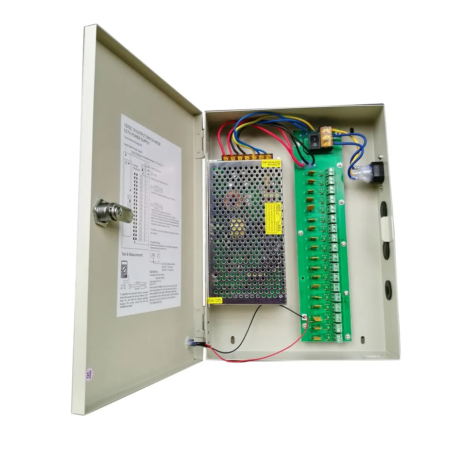 FUENTE DE PODER CENTRALIZADA 12 VOLTIOS 30 AMPERIOS 18CH FLM PS12V30A-18CH